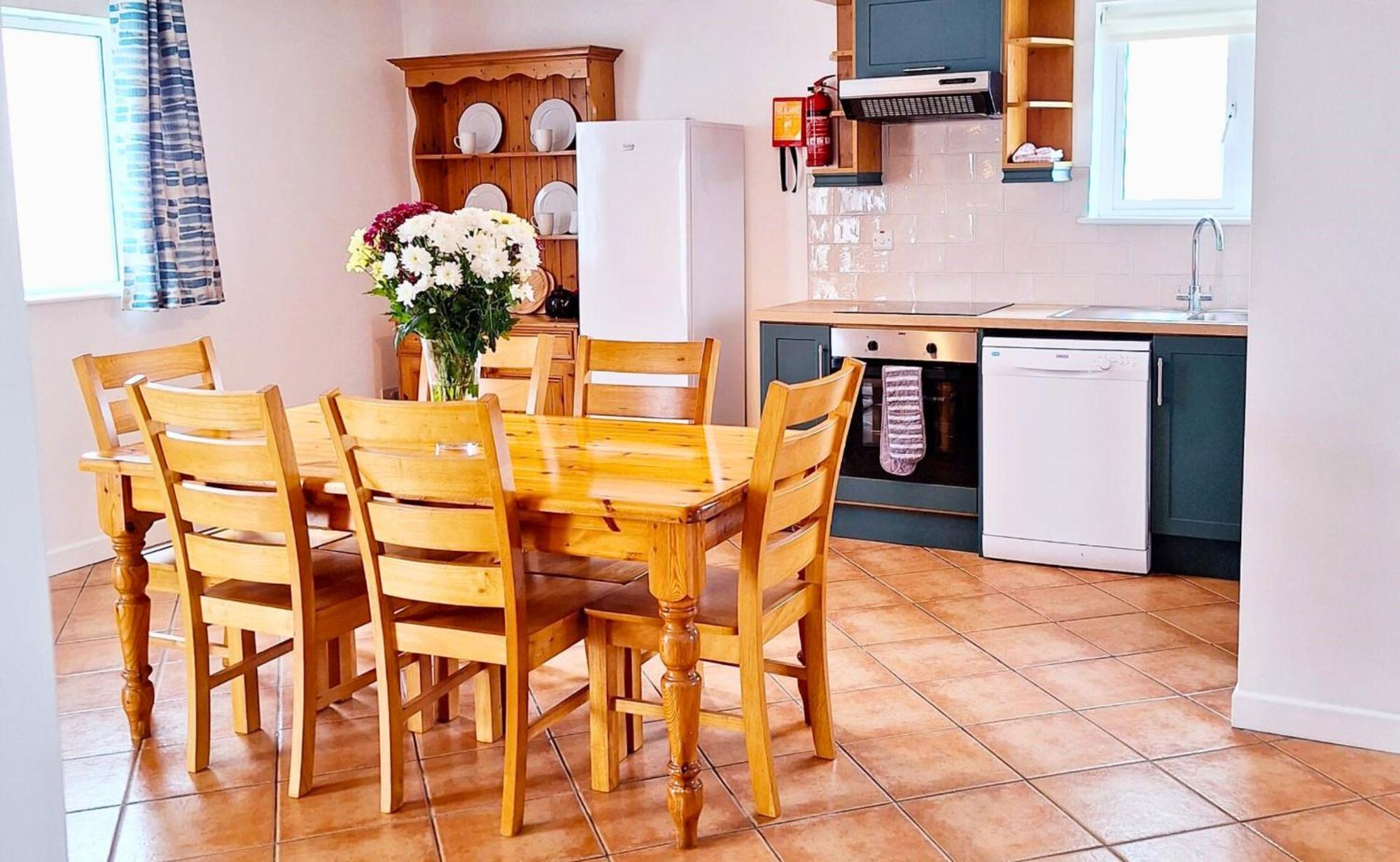 Dingle Harbour Cottages 3 Bed Sleeps 7 By Trident Holiday Homes Extérieur photo